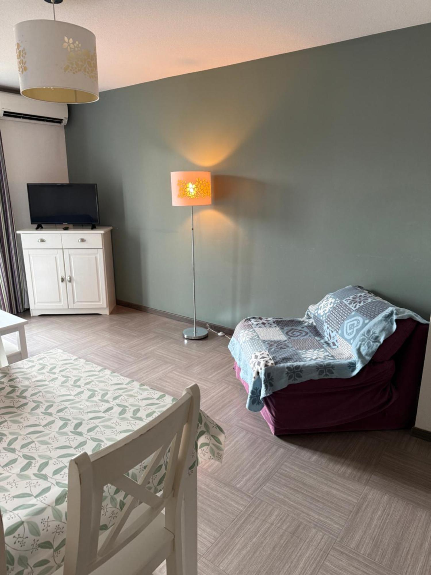 Apartment Cote Provence 1 *